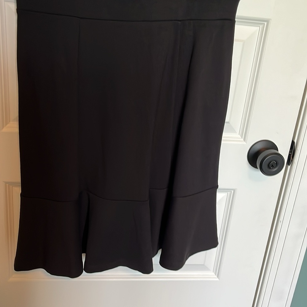 Perfect LBD - Picture 4 of 6